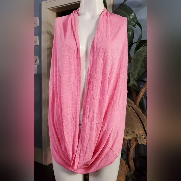 3pcs Scarf Bundle/ Vintage Fussy Tube, Pink Loop, Black and White Fringe Knit - Picture 6 of 13